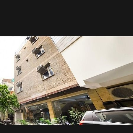 Hotel Mahalaxmi Deluxe New Delhi Buitenkant foto